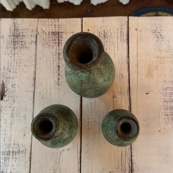 Vintage Green Vertigris metal Vases Set - Picture 2 of 6